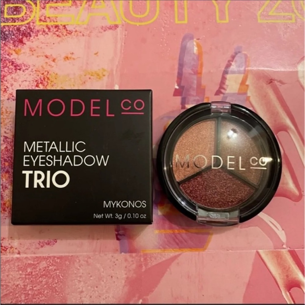 5 for $25! ModelCo Metallic Eyeshadow Trio